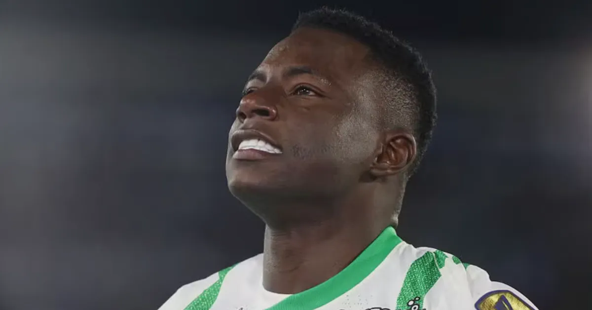 Fluminense: Hinestroza fica na Colômbia e o Clássico Crucial Contra o Flamengo