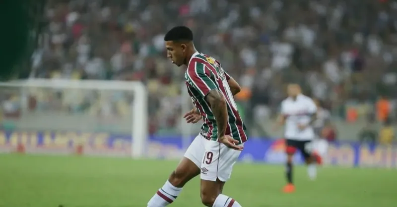 Fluminense x São Paulo: Duelo de Estratégias e Momentos Opostos no Brasileirão