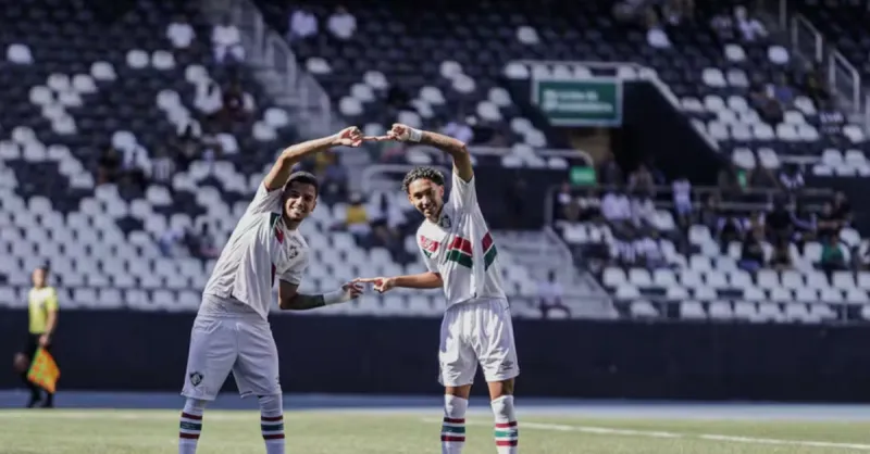 Fluminense: Riquelme Fora! Impacto no Jogo Contra São Paulo no Morumbi