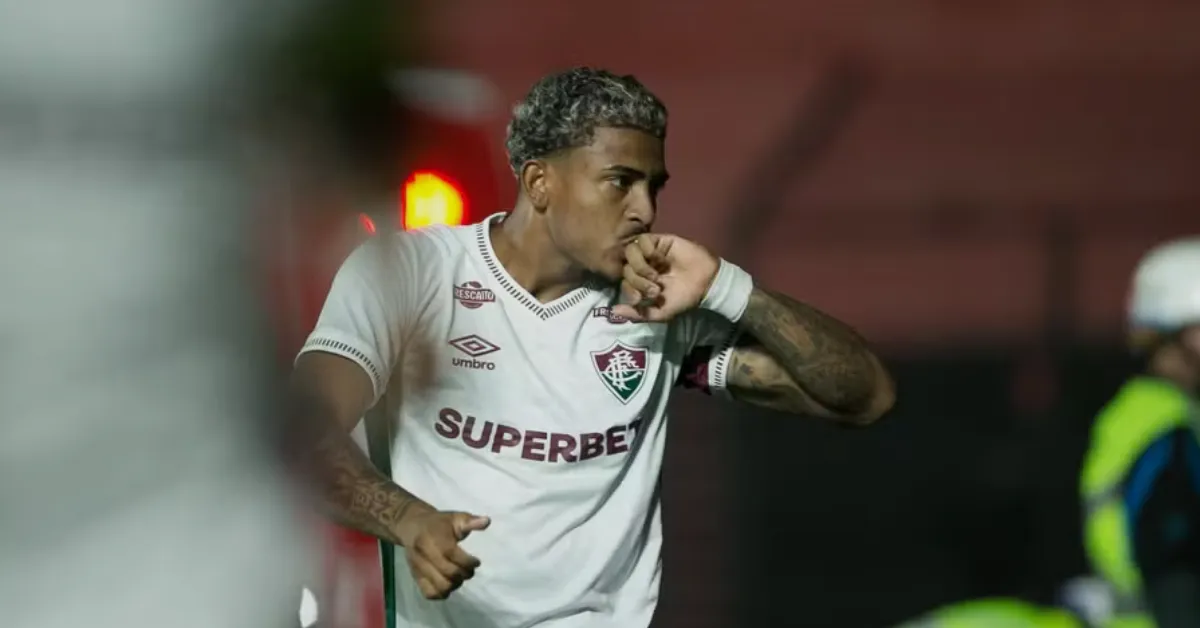 John Kennedy Renasce: Gol Pós-17 Meses e Nova Era com Zubeldía no Fluminense