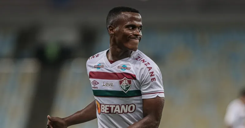 Jhon Arias: Fluminense Ativa Cláusula de Preferência e Bate de Frente com Flamengo por Reforço