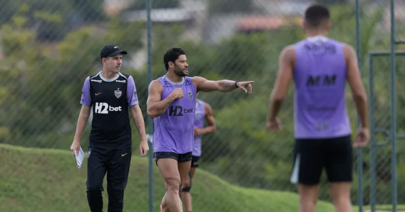 Fluminense não desiste de Hulk e monitora imbróglio com Atlético-MG